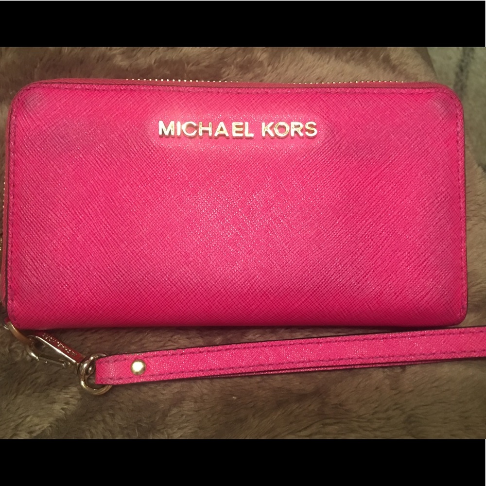 Michael Kors wallet/wristlet